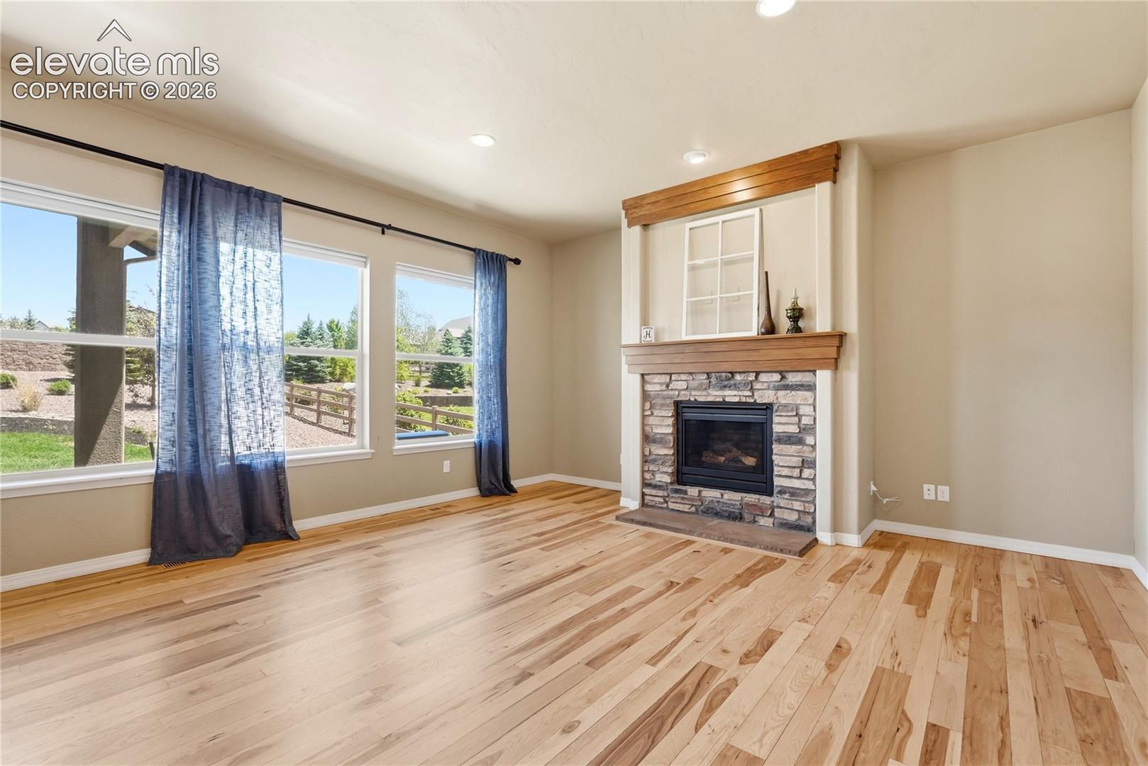 Listing photo 15 for 1908 Turnbull Drive