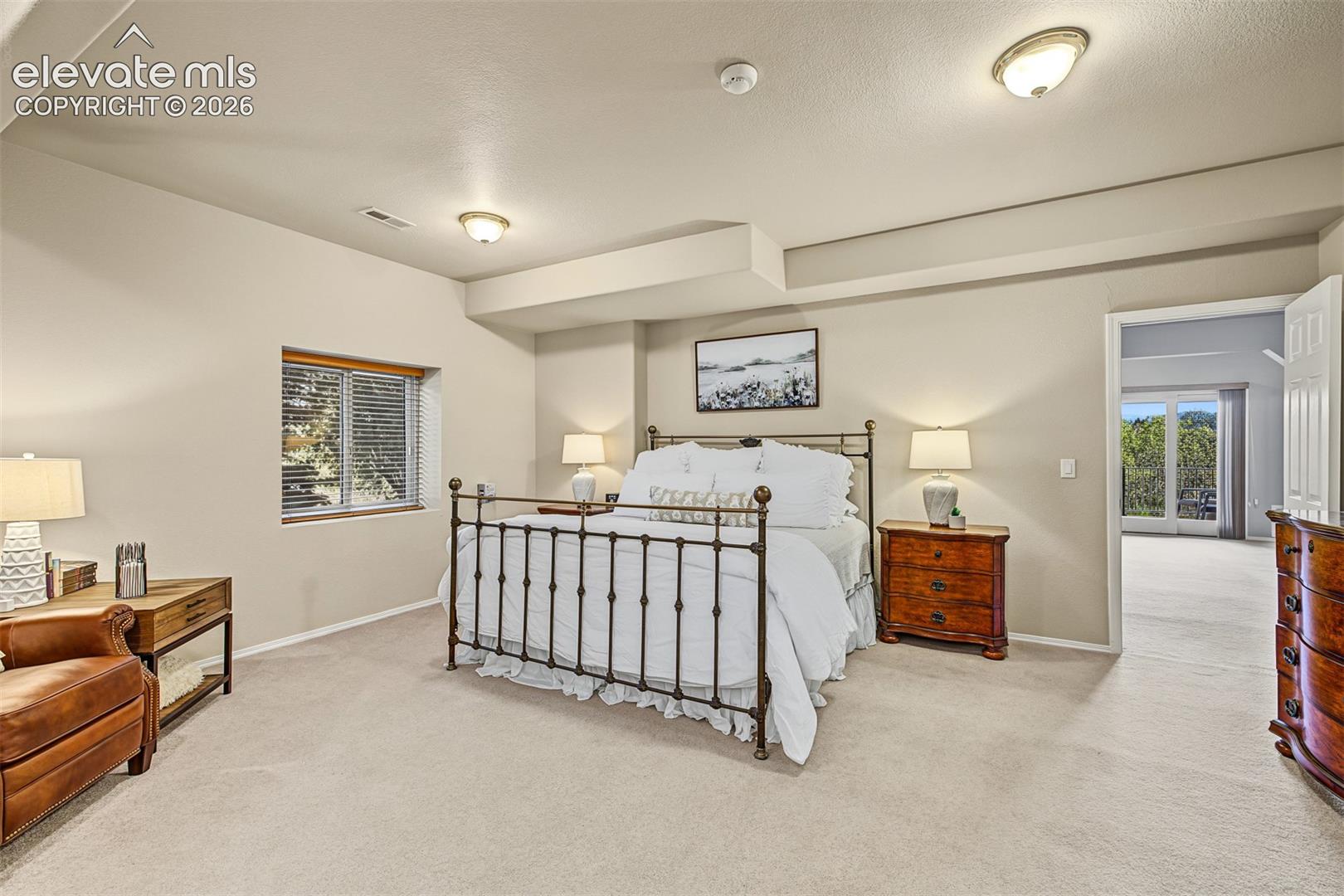 Listing photo 33 for 3530 Twisted Oak Circle