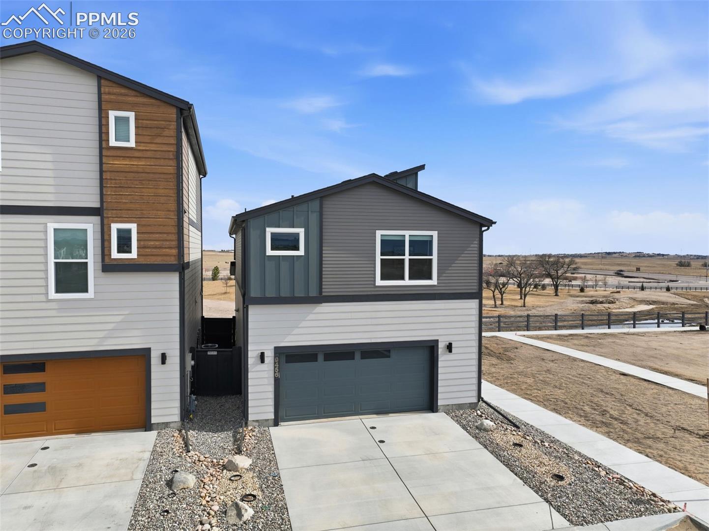 9456 Traveler Terrace, photo 32