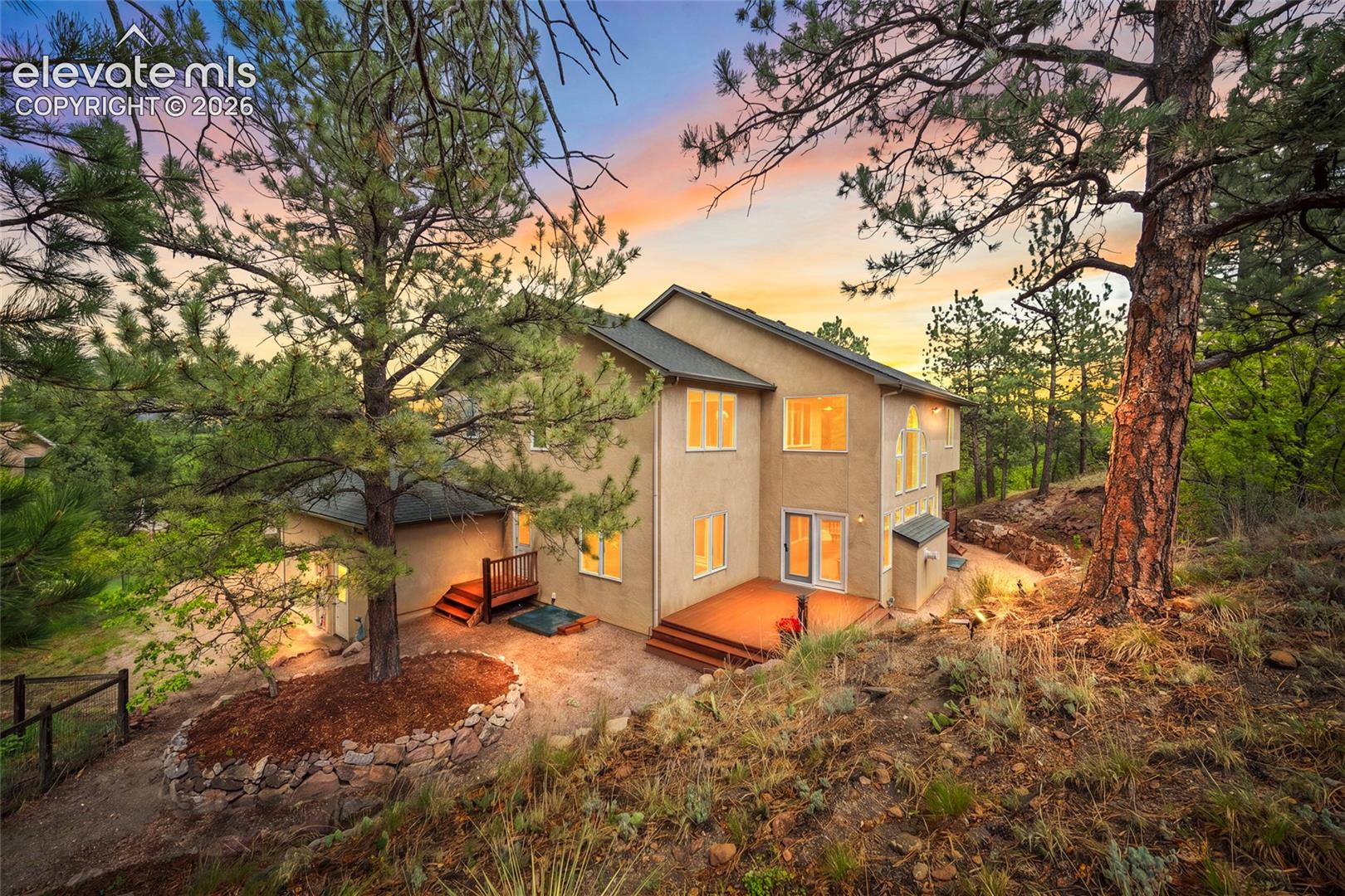 7530 Winding Oaks Drive, photo 2