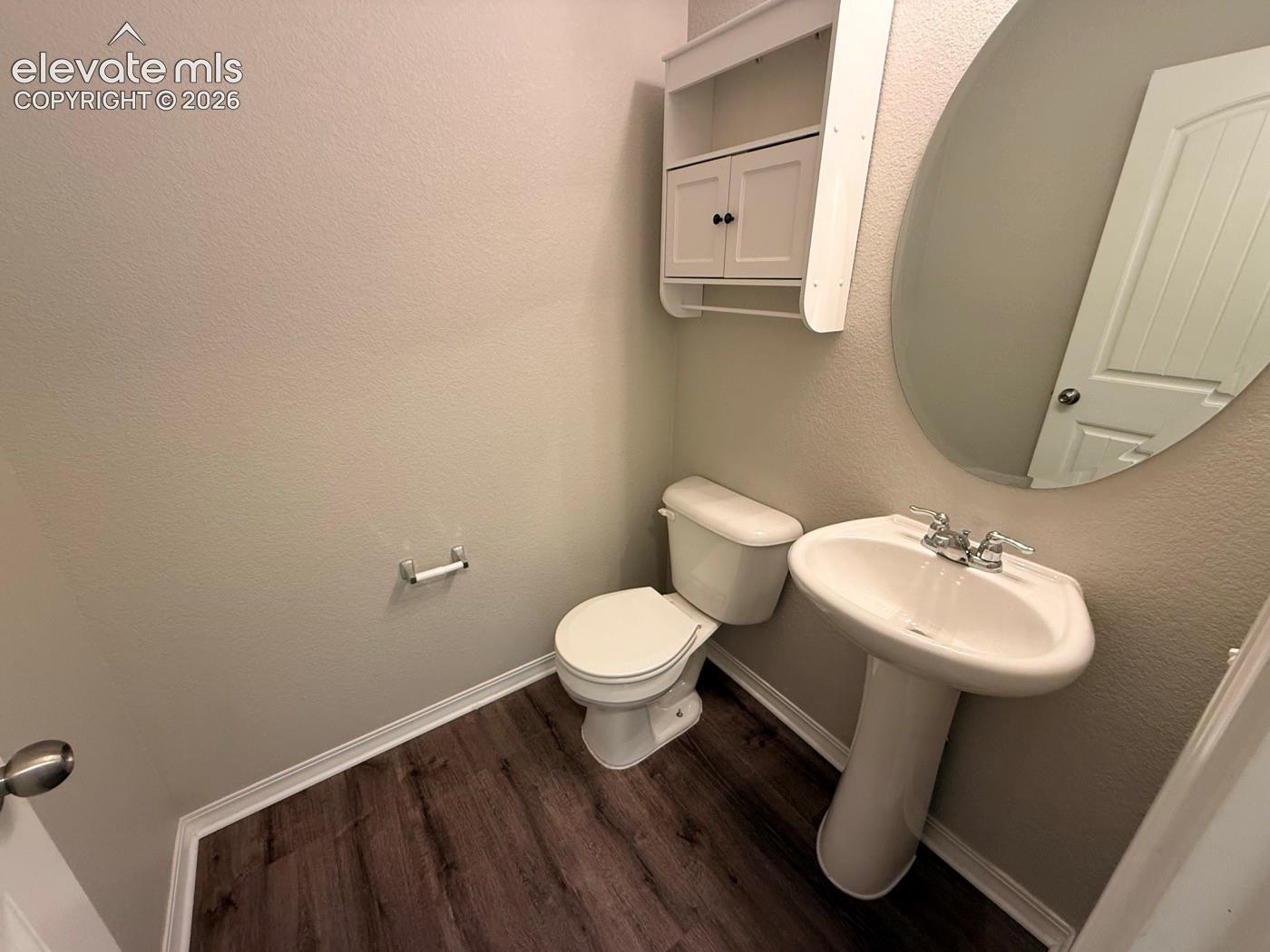 Listing photo 7 for 7227 Trione Lane