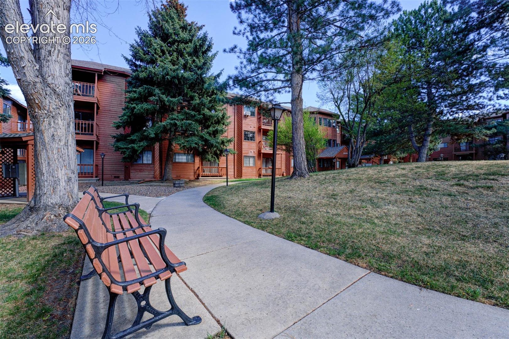 2440 Palmer Park Boulevard, photo 6