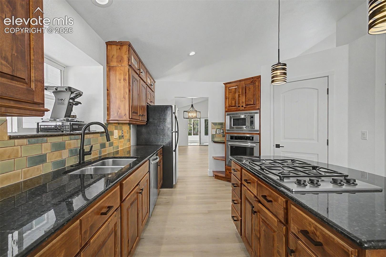 Listing photo 8 for 5423 Lions Gate Lane