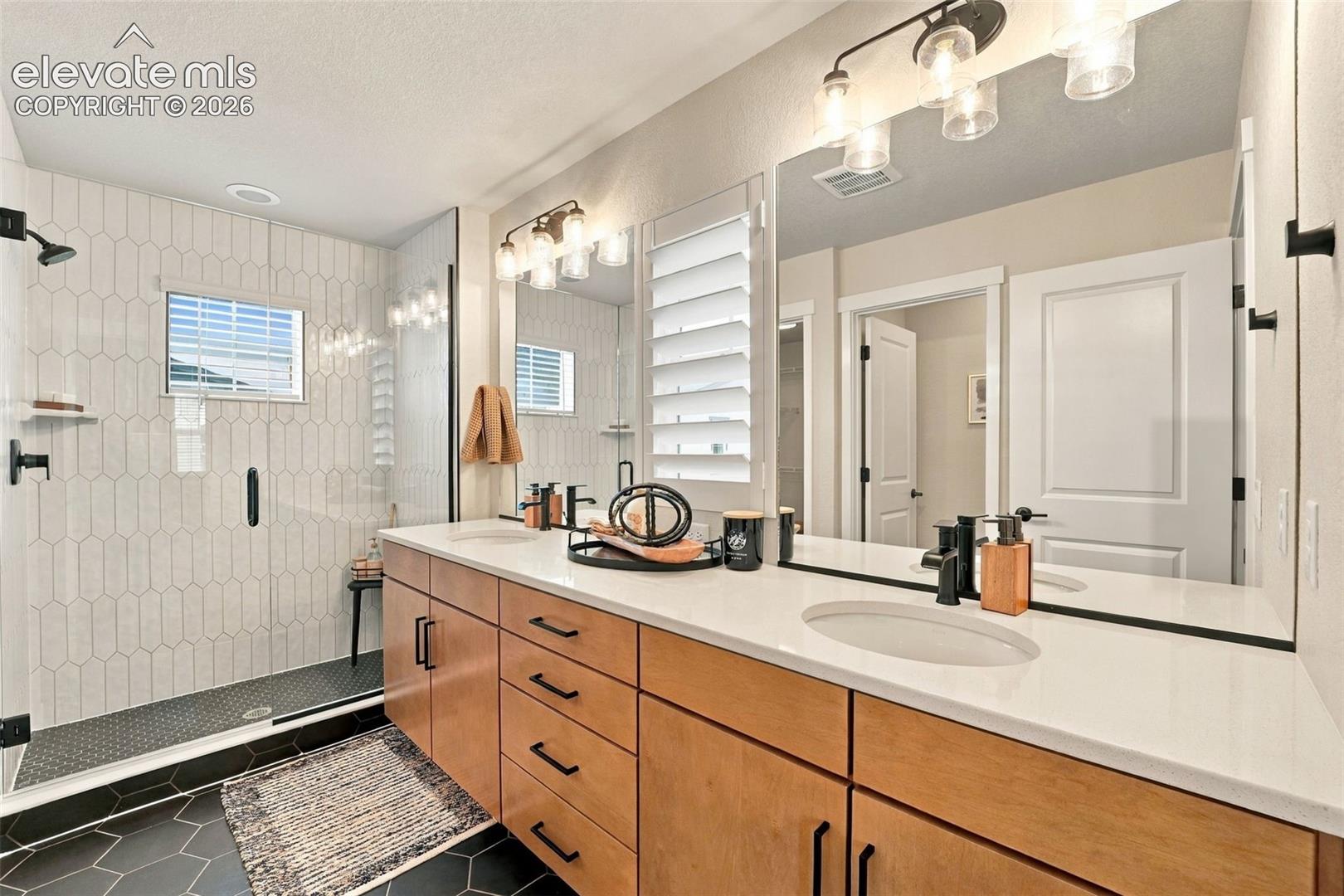 Listing photo 42 for 6954 Knapp Drive