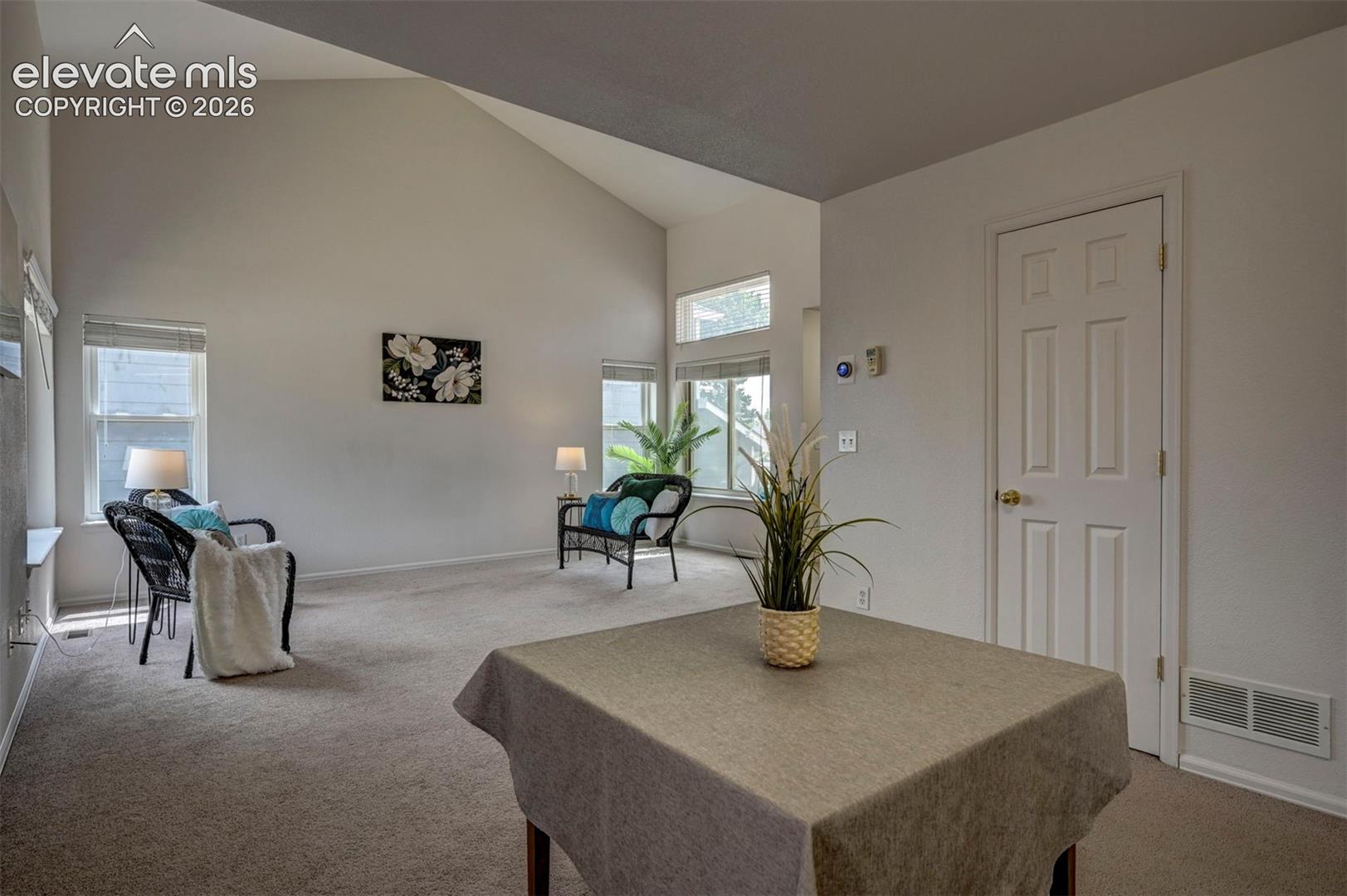 Listing photo 7 for 862 Descendant Drive