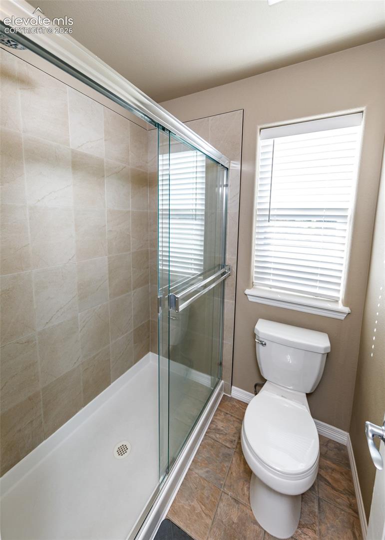 6977 Winnicut Drive, photo 34