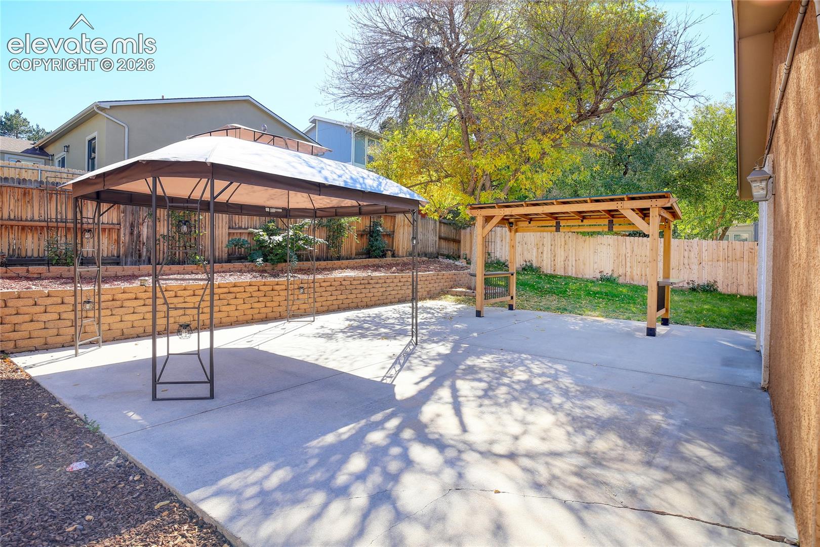 Listing photo 37 for 6425 Galway Drive