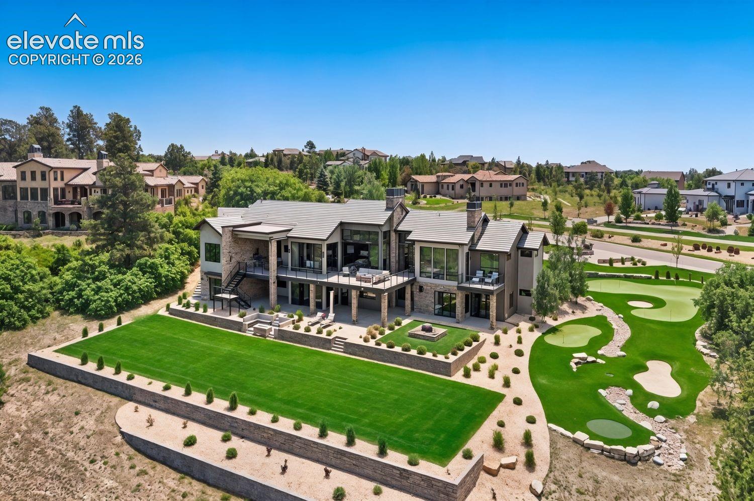 1484 Vine Cliff Heights
