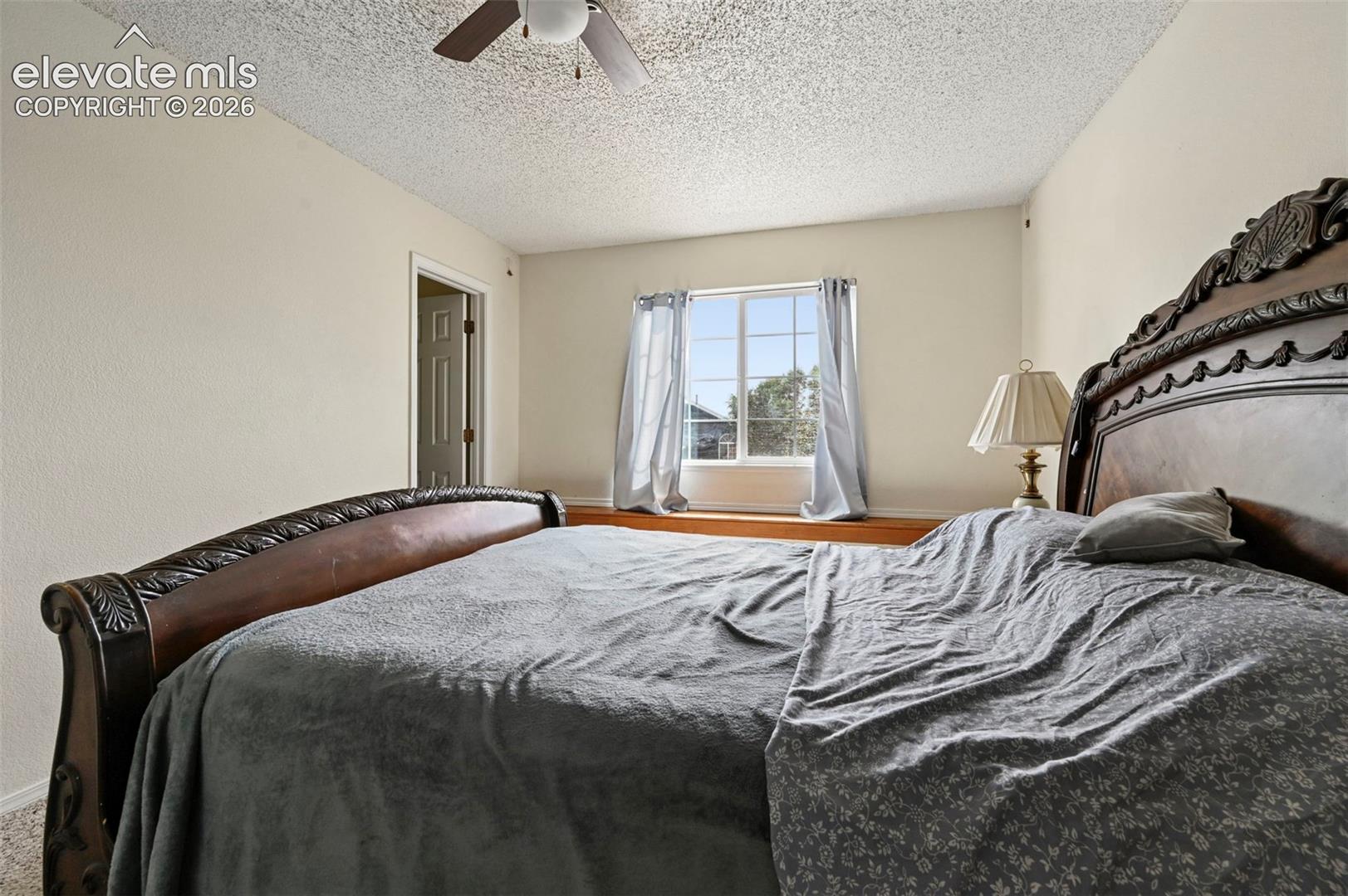 Listing photo 15 for 6382 Zermatt Drive