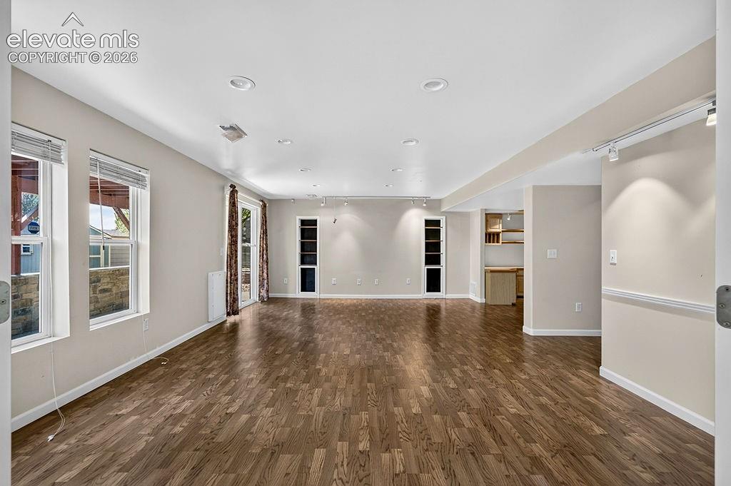 Listing photo 35 for 4465 Charing Drive