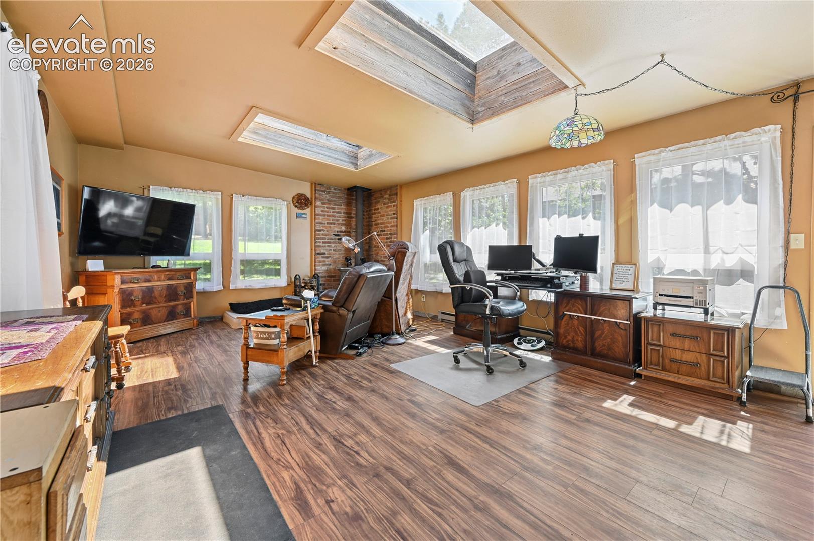 Listing photo 35 for 4455 Heizer Street