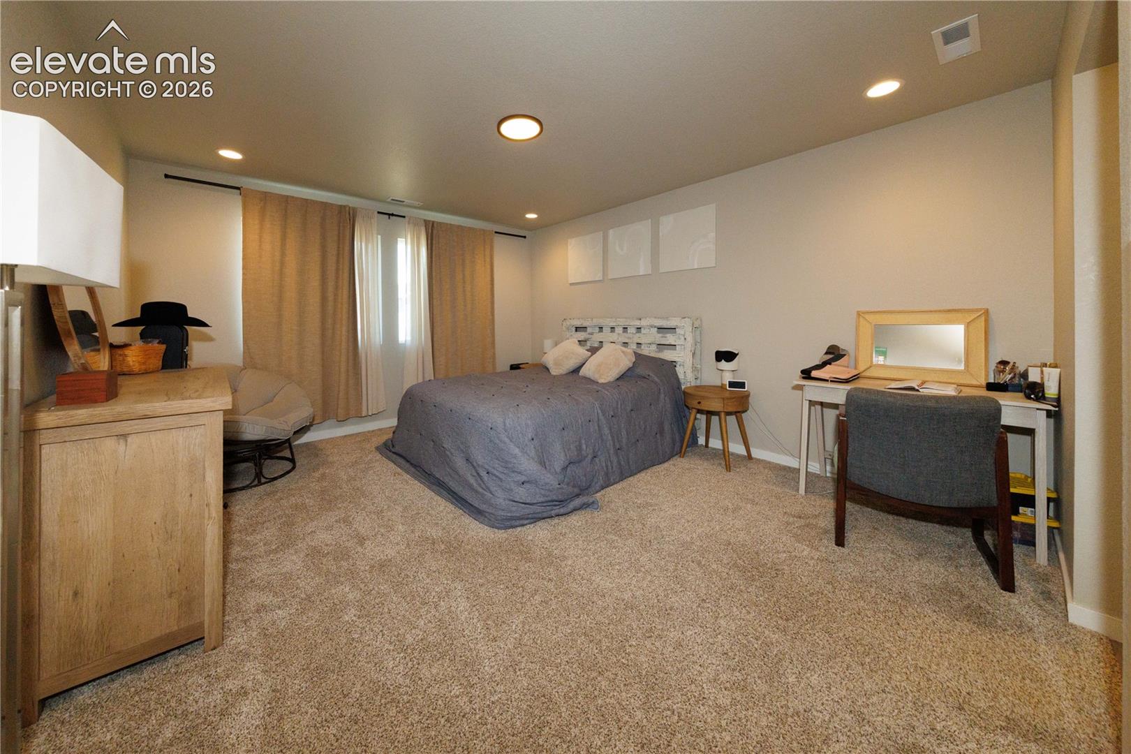 Listing photo 13 for 452 Indian Grass Street