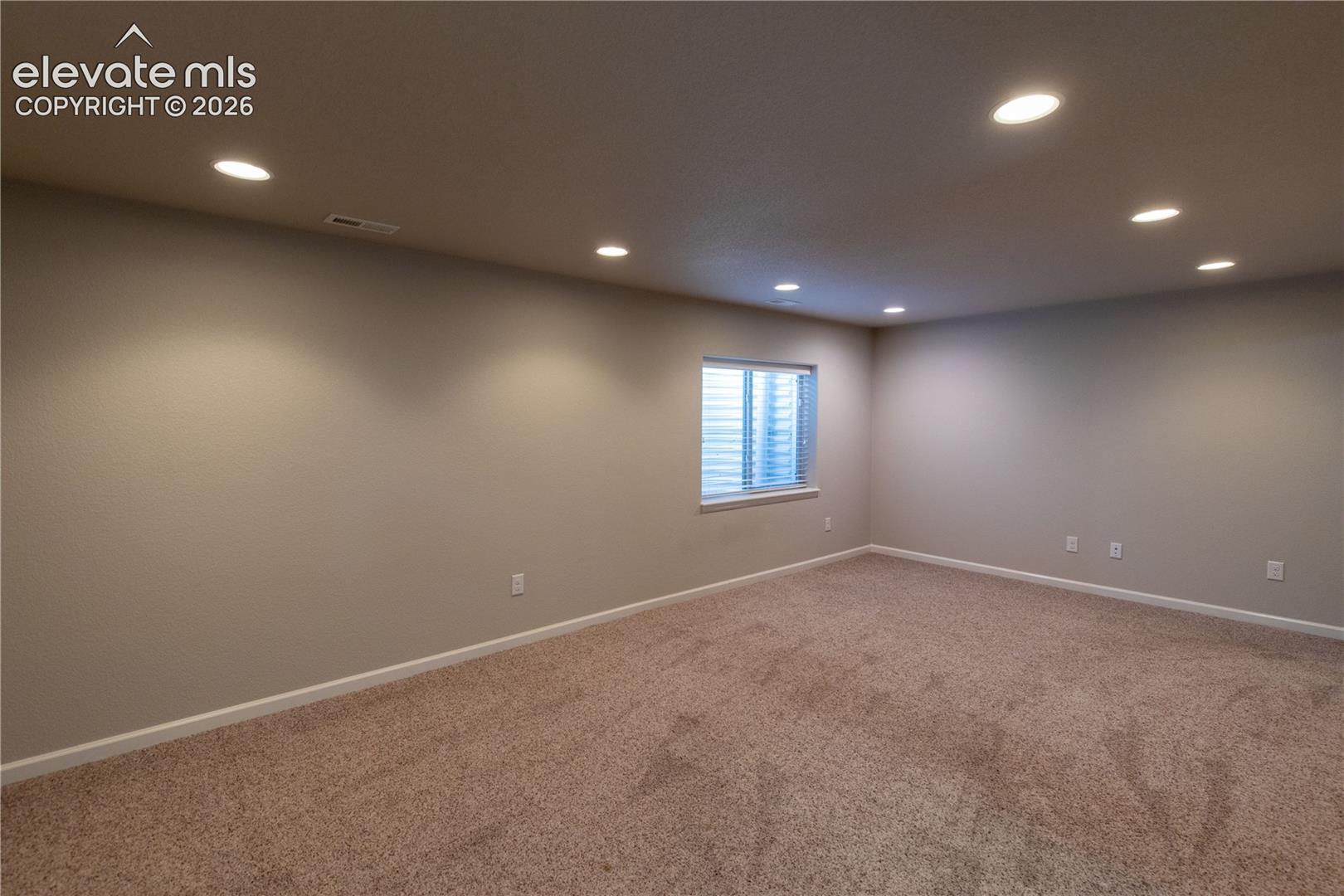 Listing photo 15 for 11395 Rill Point