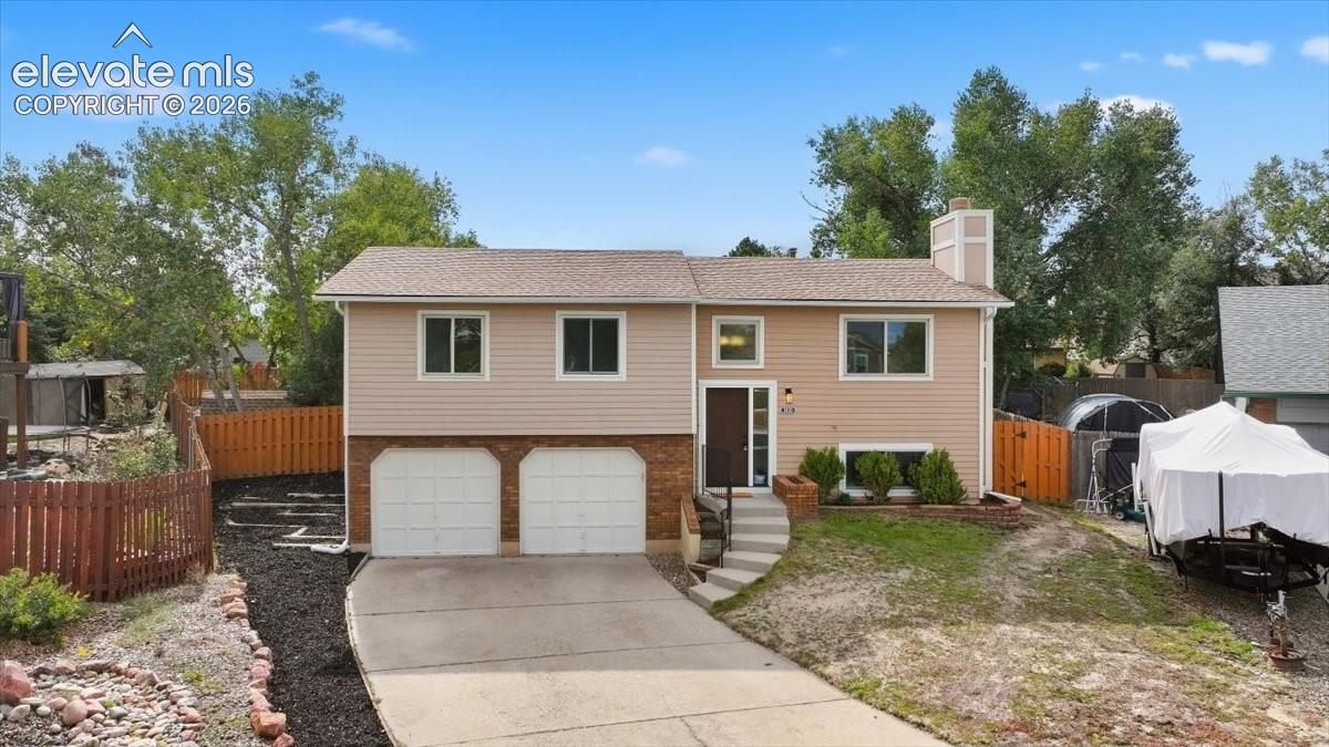 3835 Dewpoint Drive, photo 2
