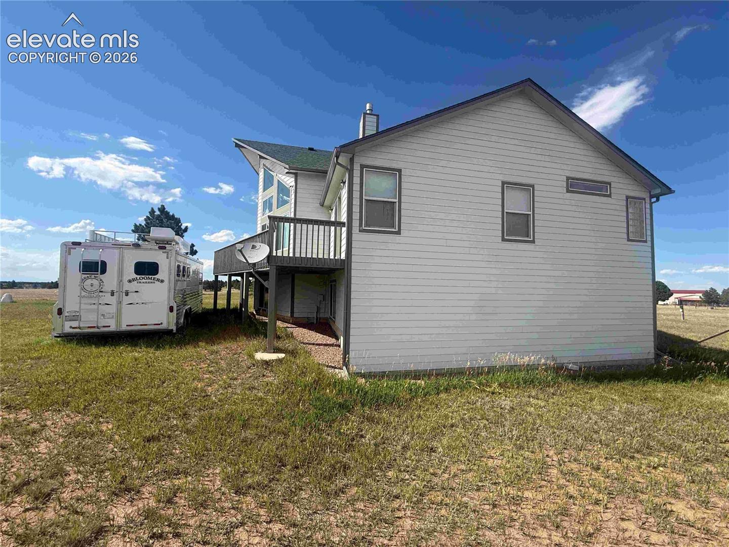Listing photo 4 for 18165 Pinon Park Road