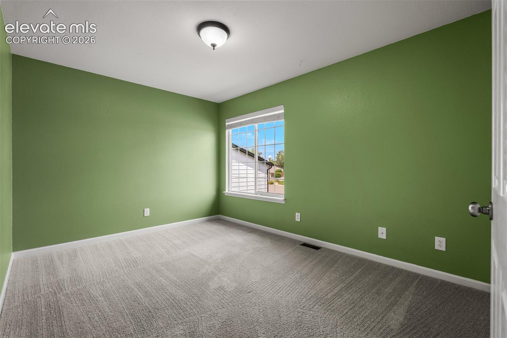 Listing photo 37 for 7477 Theresa Drive