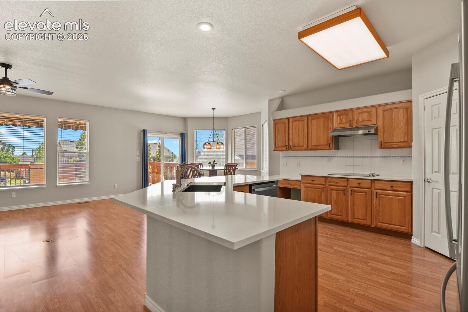 Listing photo 18 for 1355 Almagre Peak Drive