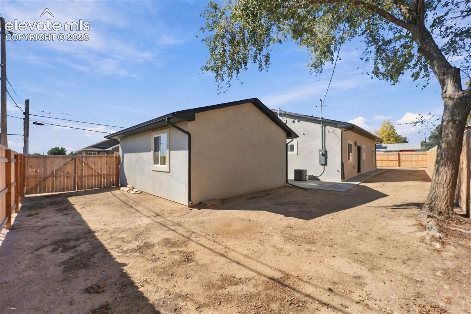 Listing photo 22 for 2200 Lewis Avenue