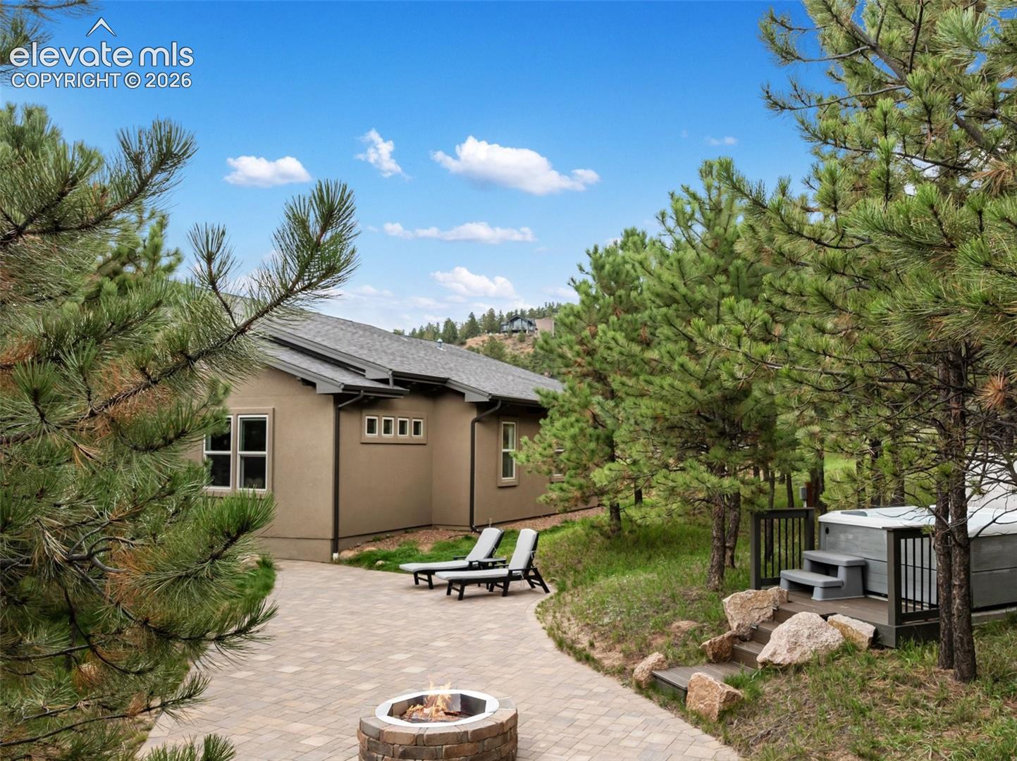 Listing photo 47 for 1110 Highlands Court