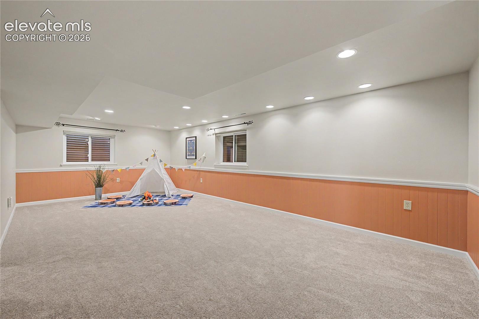 Listing photo 34 for 1250 Woodmoor Drive