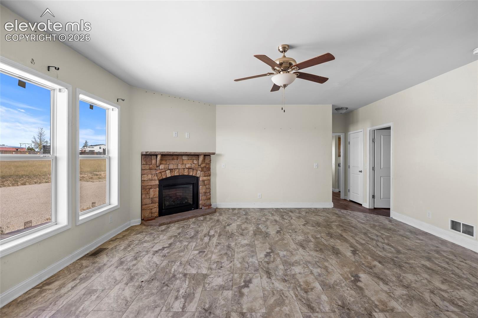 Listing photo 18 for 842 Spotted Owl Way