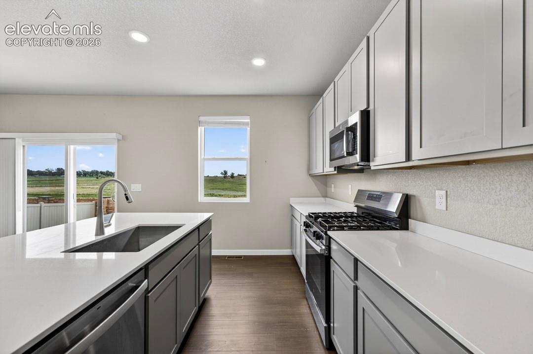 Listing photo 8 for 8435 Frasco Drive