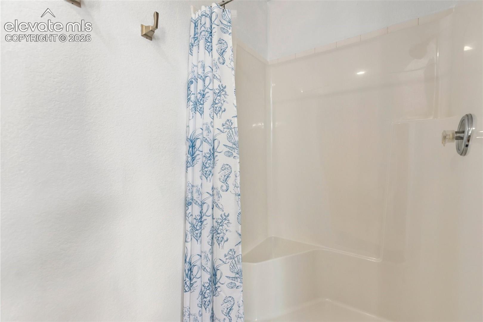 Listing photo 23 for 615 Twinflower Drive
