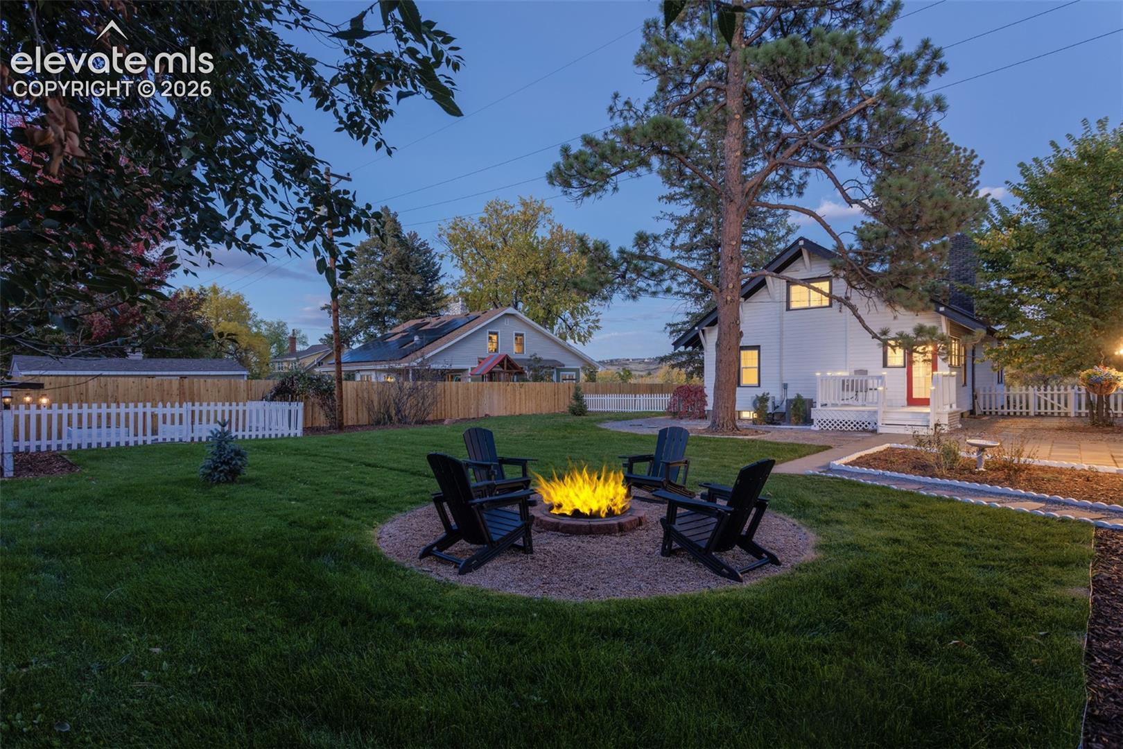 Listing photo 4 for 7801 Valley View Street