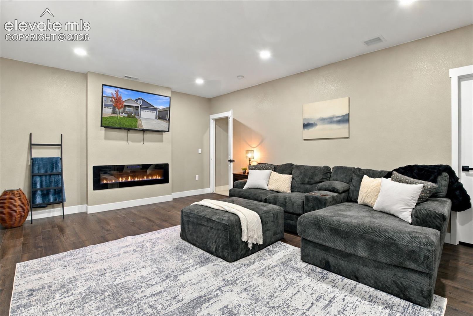 Listing photo 33 for 16474 Alpine Sorrel Drive