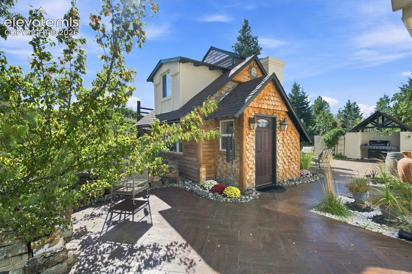 Listing photo 11 for 1097 Prickly Pear Place