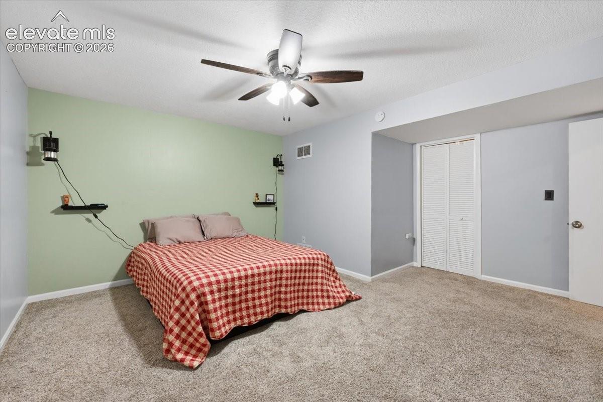 Listing photo 24 for 4254 Halstead Circle