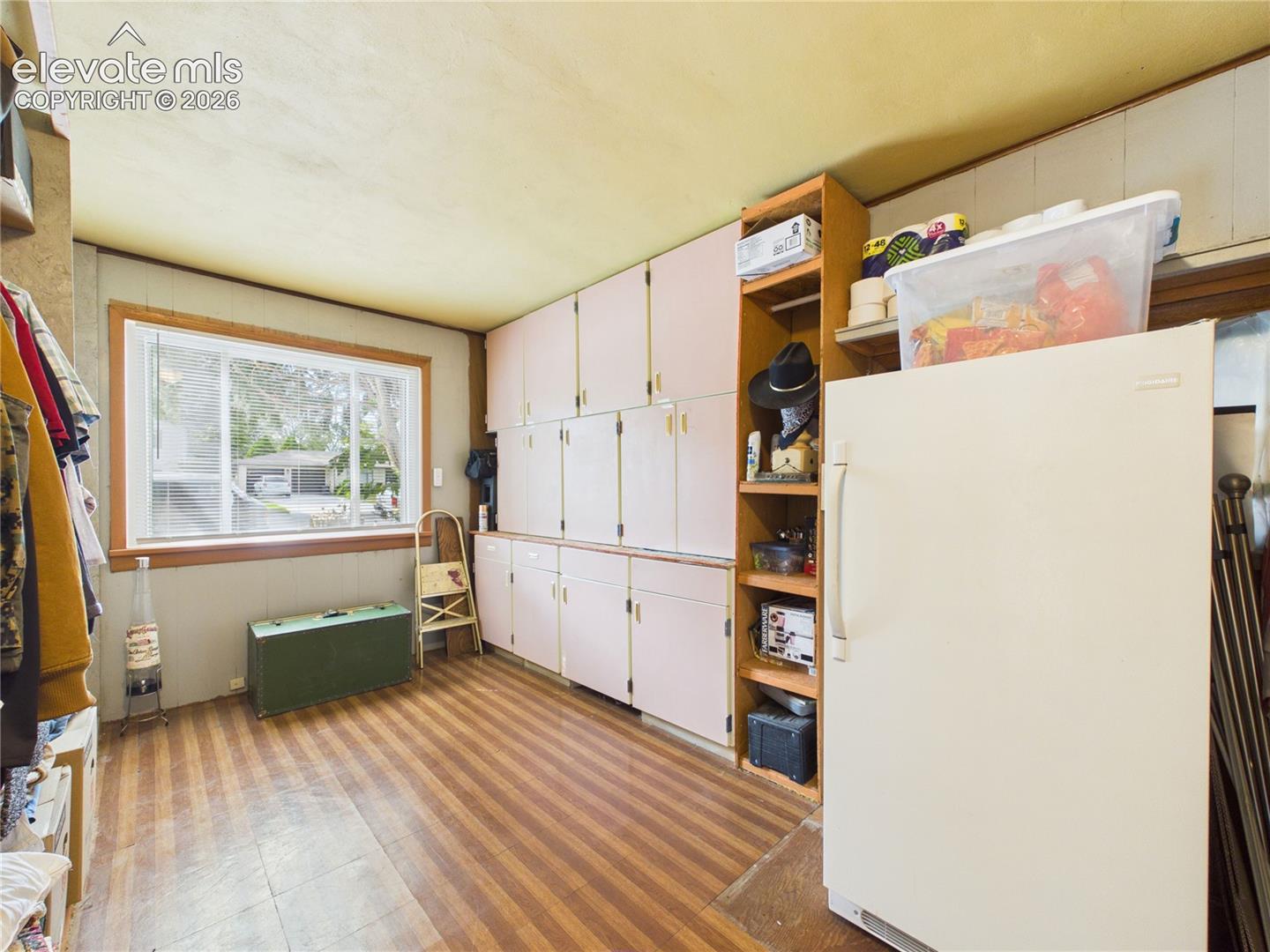 Listing photo 31 for 2910 8th Avenue