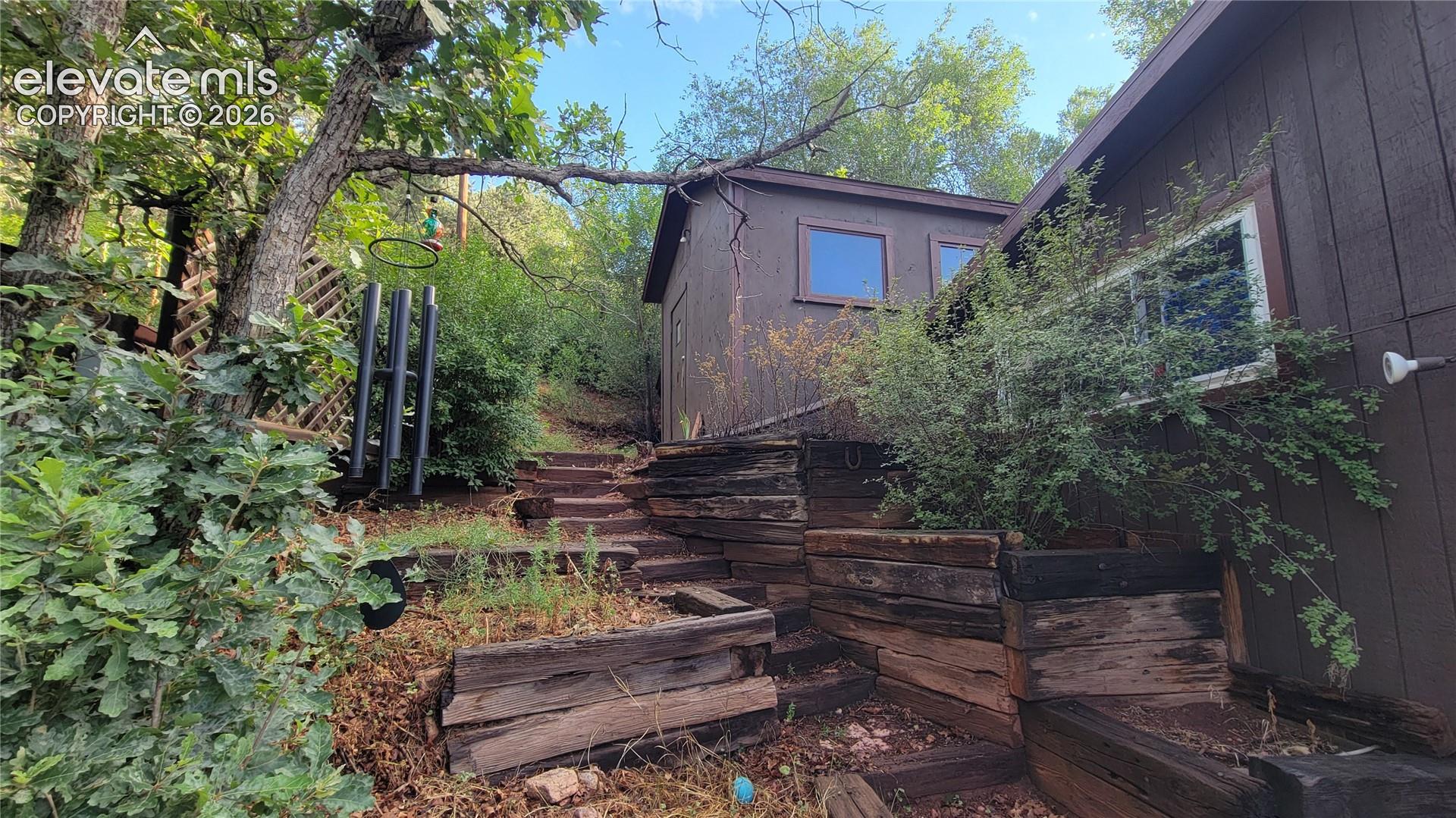 Listing photo 23 for 220 Illinois Avenue