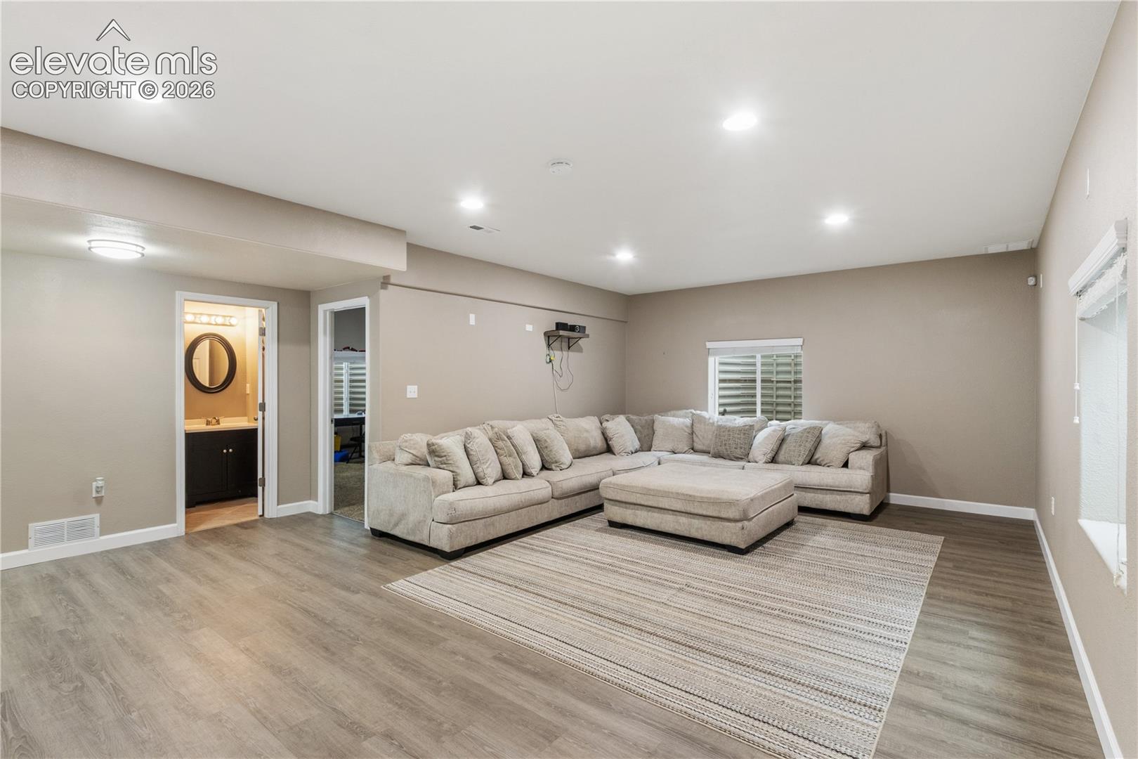 Listing photo 15 for 6848 Shimmering Leaf Drive