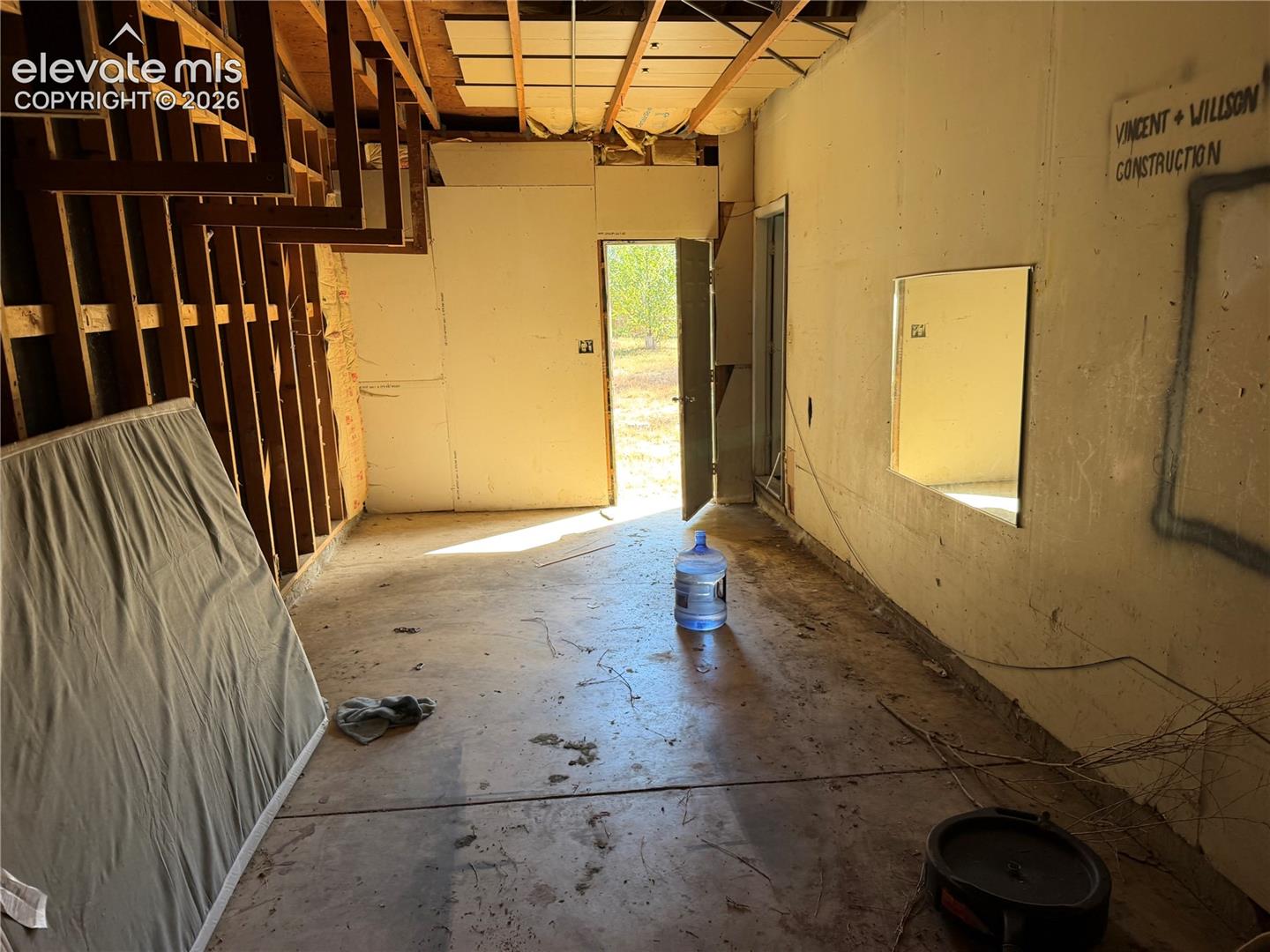 1227 Royale Drive, photo 23
