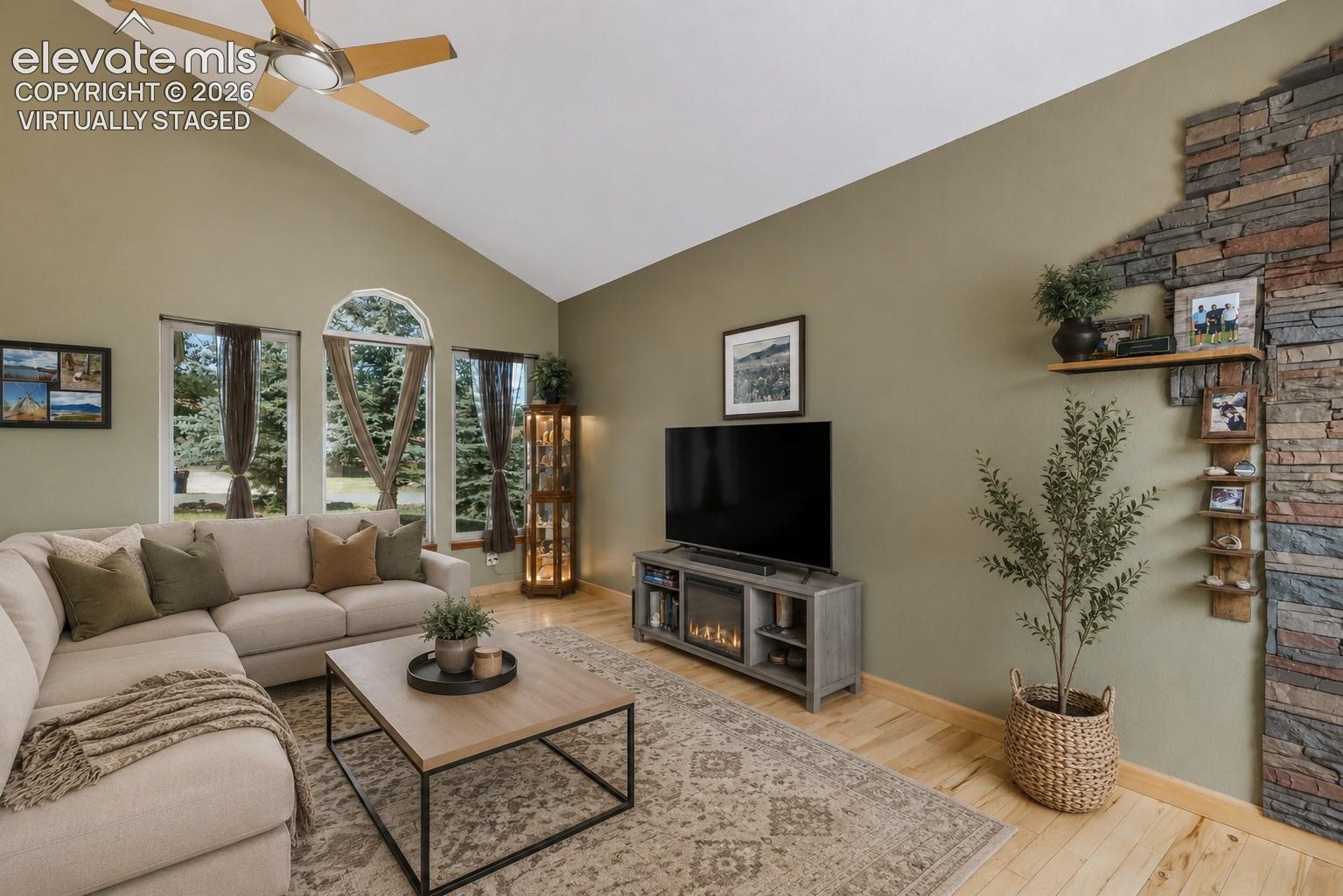 Listing photo 5 for 290 Taopi Circle