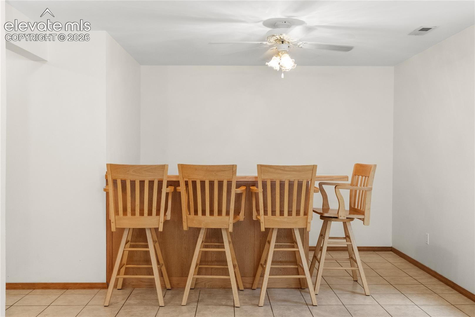 Listing photo 32 for 890 N Candlestar Loop