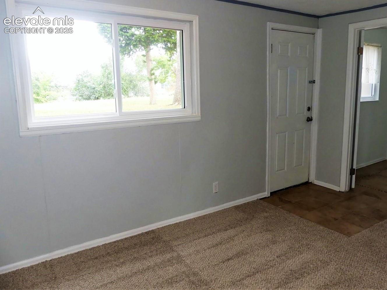 Listing photo 20 for 1104 Yosemite Drive