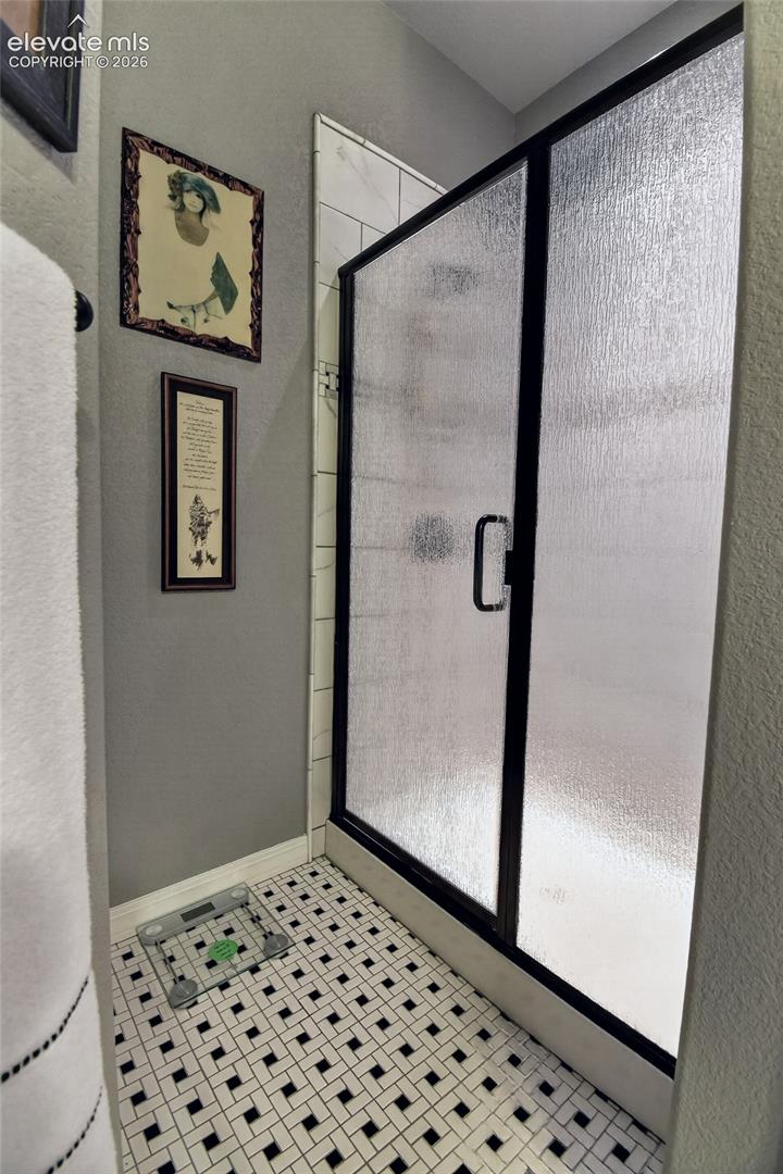 Listing photo 27 for 1615 28th Lane