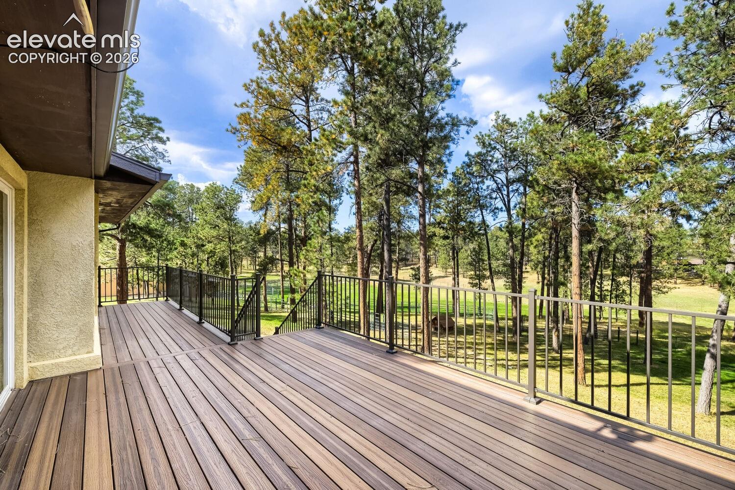 Listing photo 15 for 12295 Domino Way