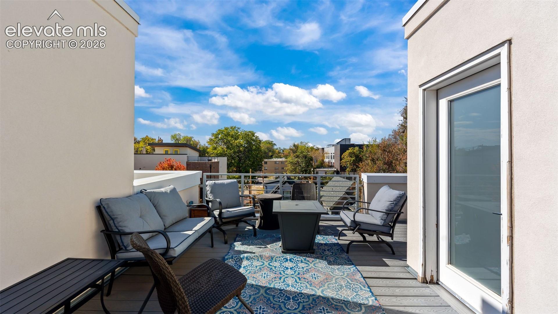 Listing photo 23 for 2418 Eliot Street
