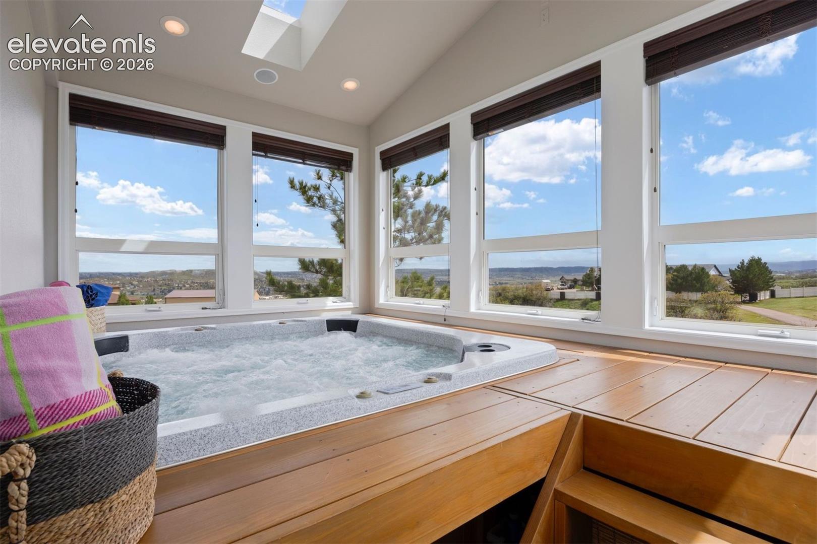 Listing photo 5 for 23 Yucca Hills Road