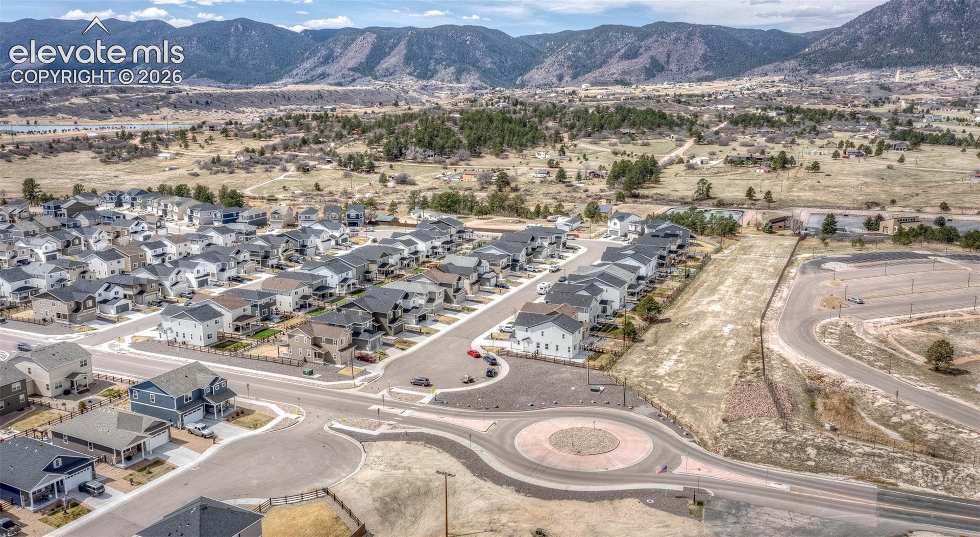 Listing photo 39 for 16462 Mountain Flax Drive