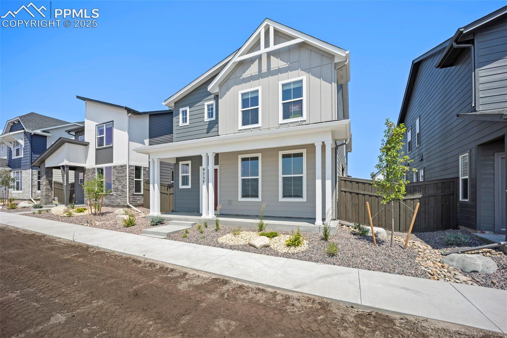 9258 Kurie Mine Lane, photo 2