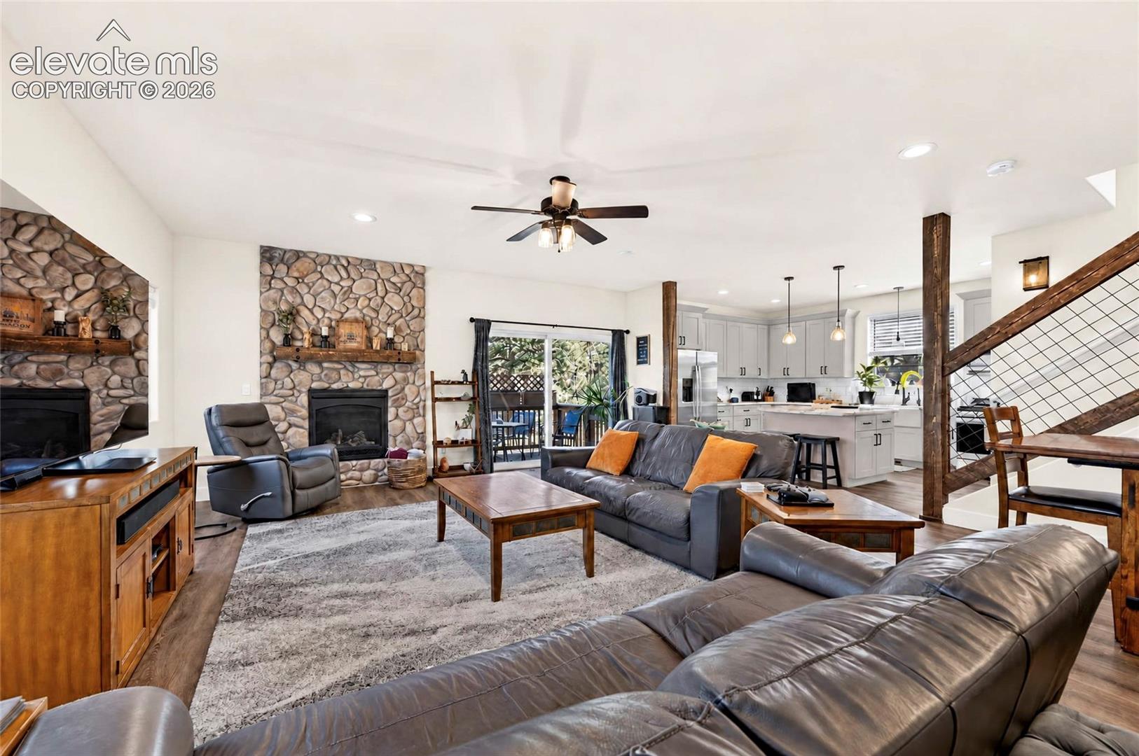 Listing photo 6 for 258 Turnabout Lane