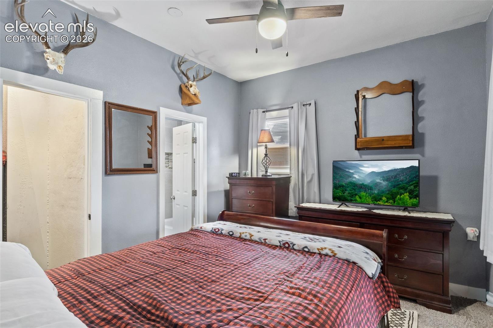 Listing photo 14 for 1418 Spruce Street