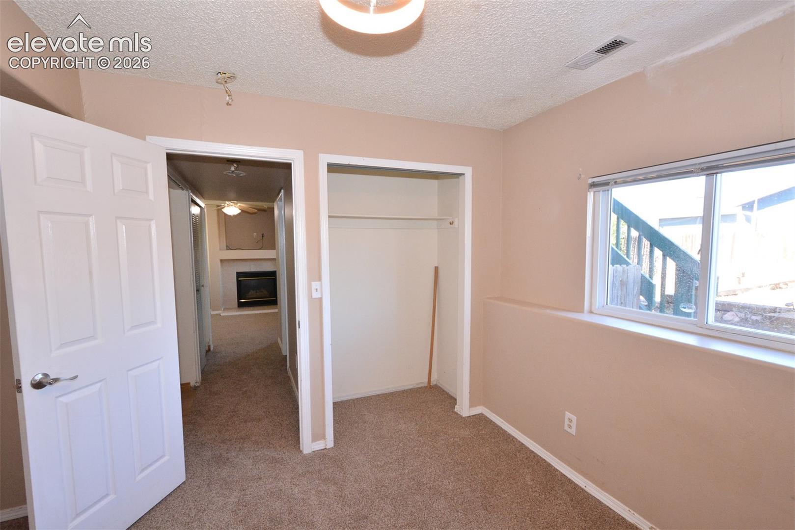 Listing photo 29 for 2040 Fairweather Way