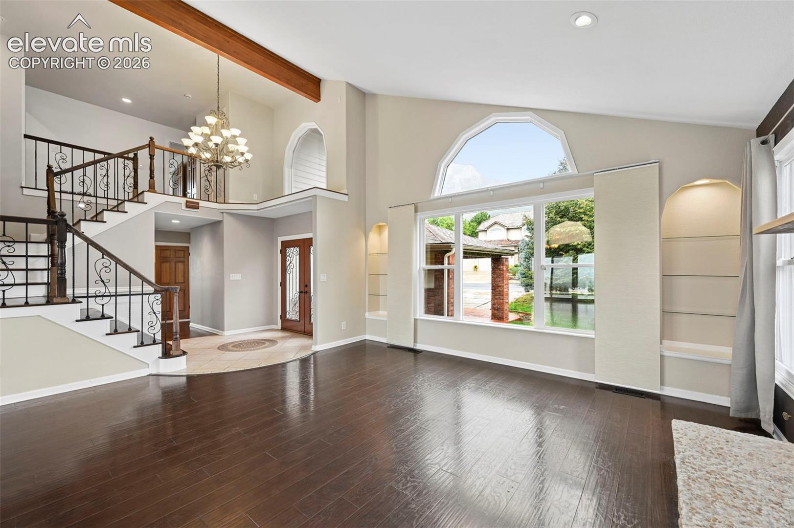Listing photo 4 for 5365 Broadmoor Bluffs Drive