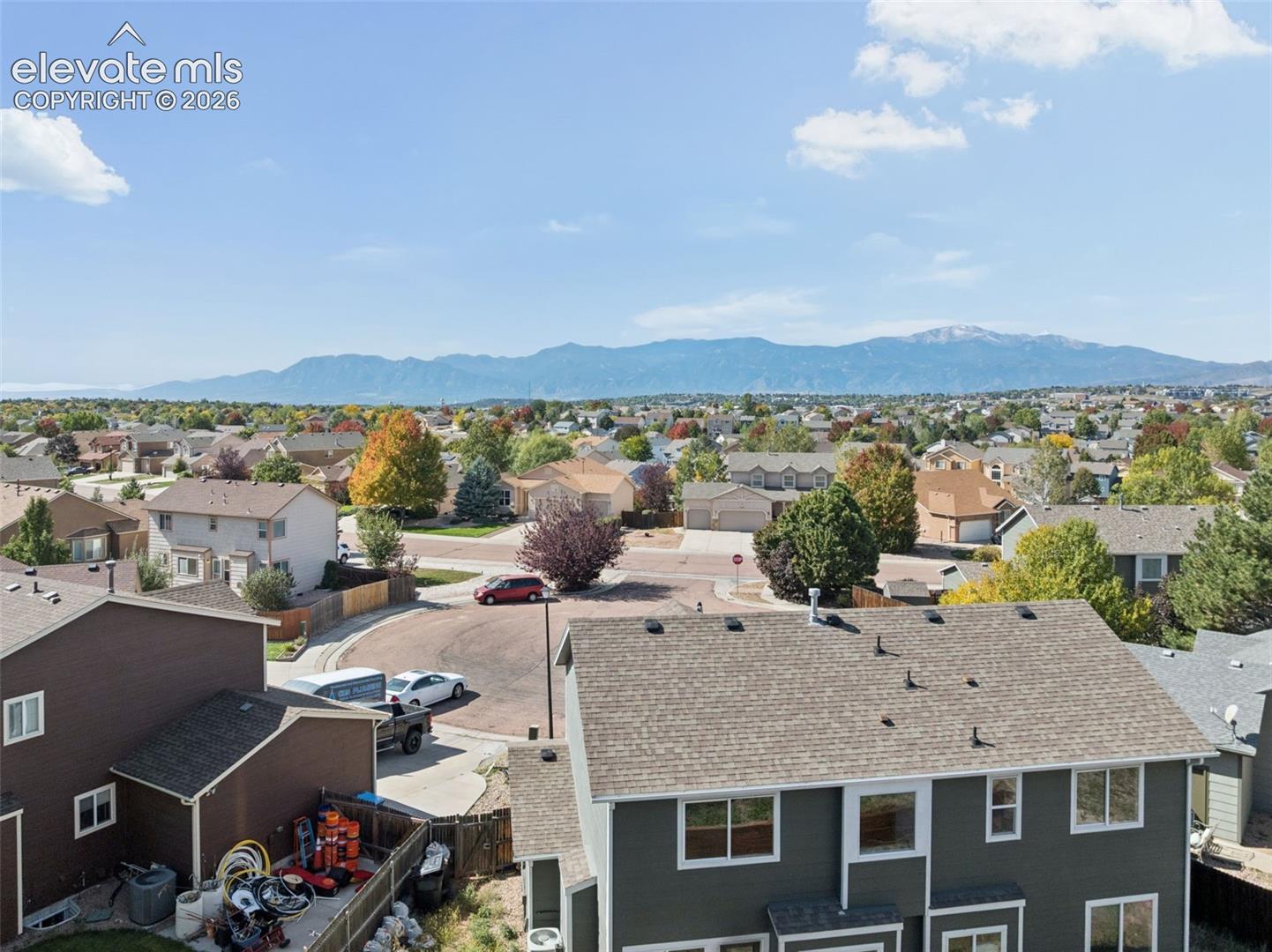 Listing photo 31 for 3916 Roan Drive