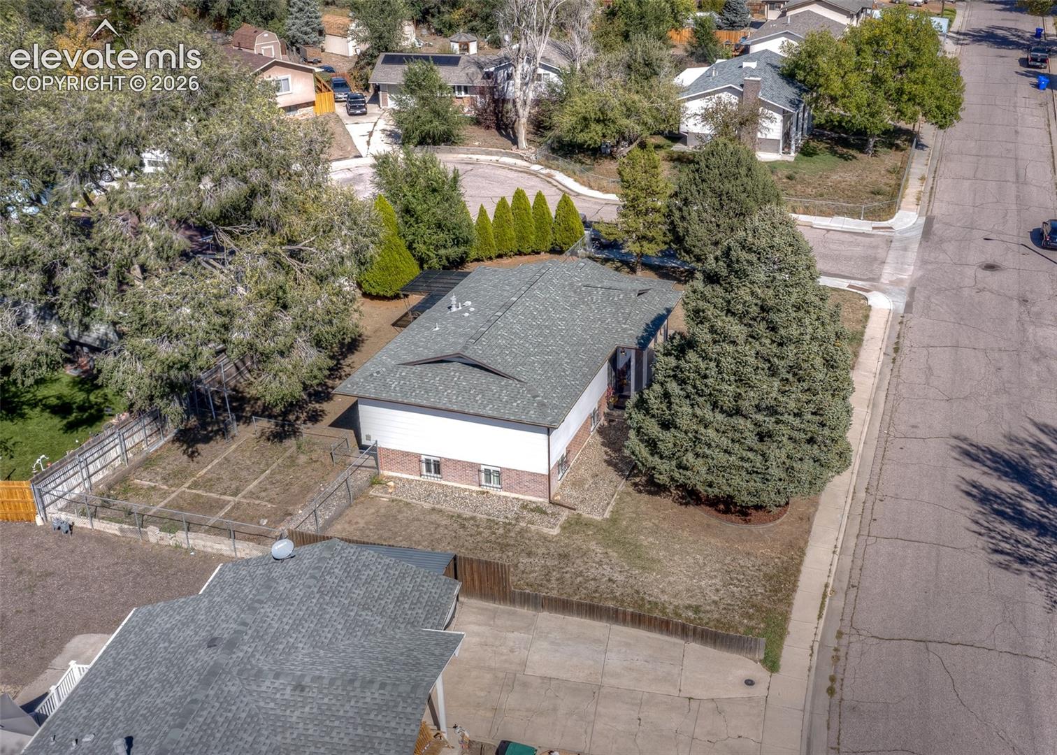 Listing photo 43 for 418 Eudora Street